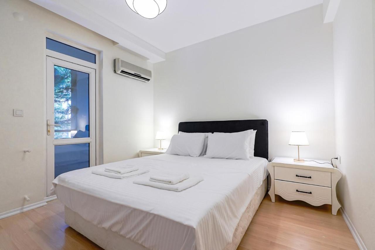 Daire Charming Oasis With Balcony 3 Min To