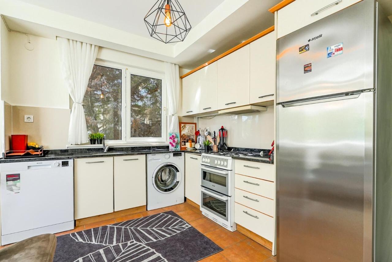 Charming Oasis With Balcony 3 Min To Daire