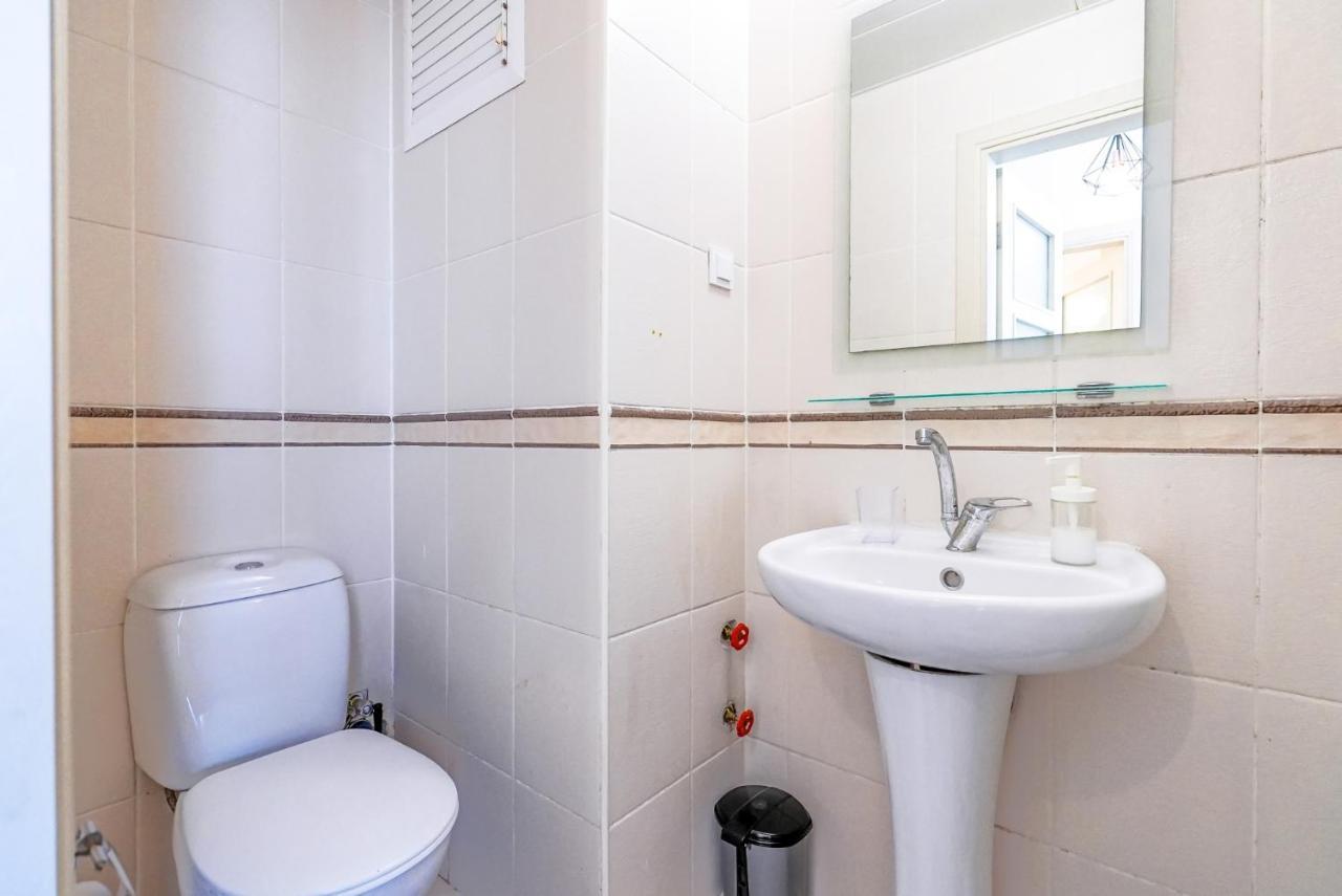 Charming Oasis With Balcony 3 Min To Daire *